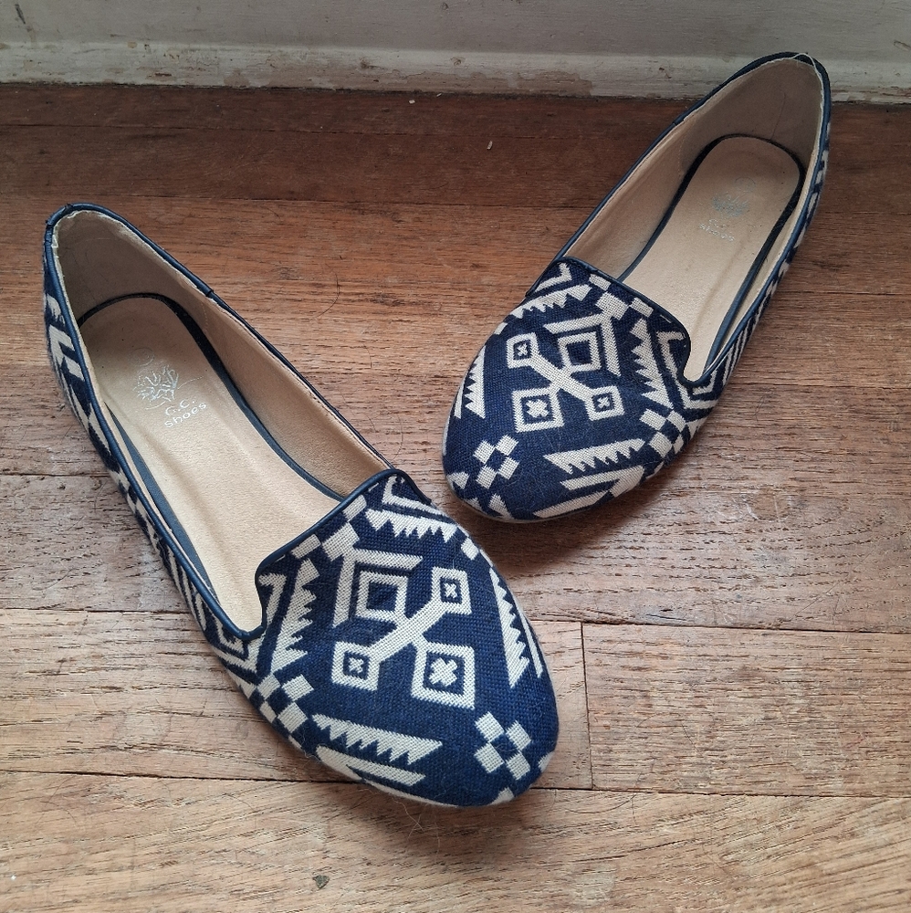 G.C. Shoes Navy and White Geometric Women's Loafers